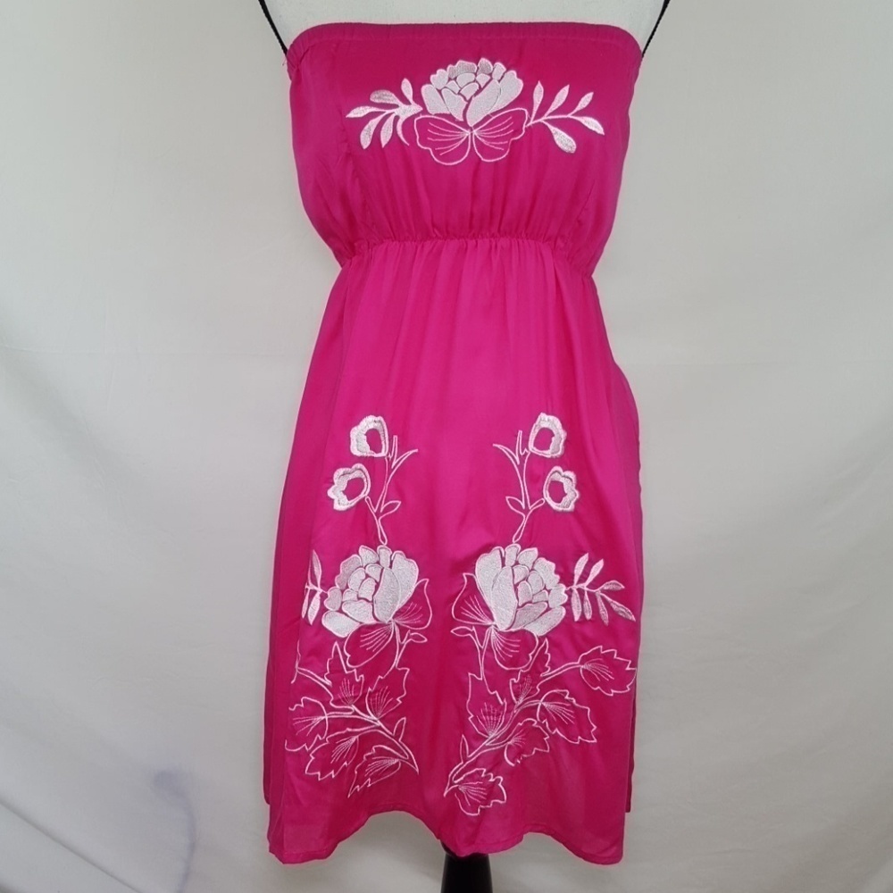 *NWT* RU APPAREL Strapless Pink Dress, Size S